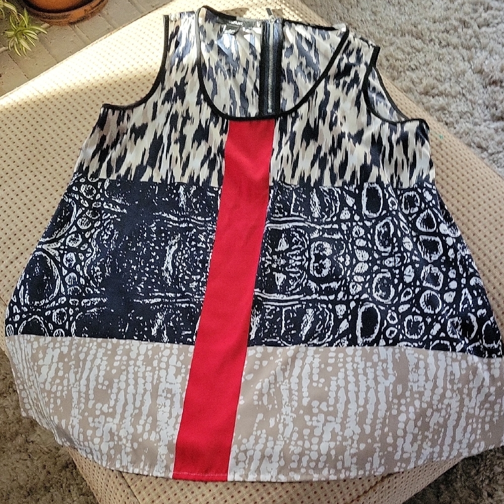 Alfani Women's Black, Red, and Cream Patterned Tank Top